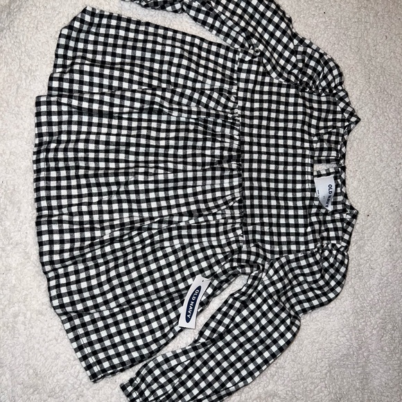 Old Navy Other - Old Navy Black and White Plaid Blouse